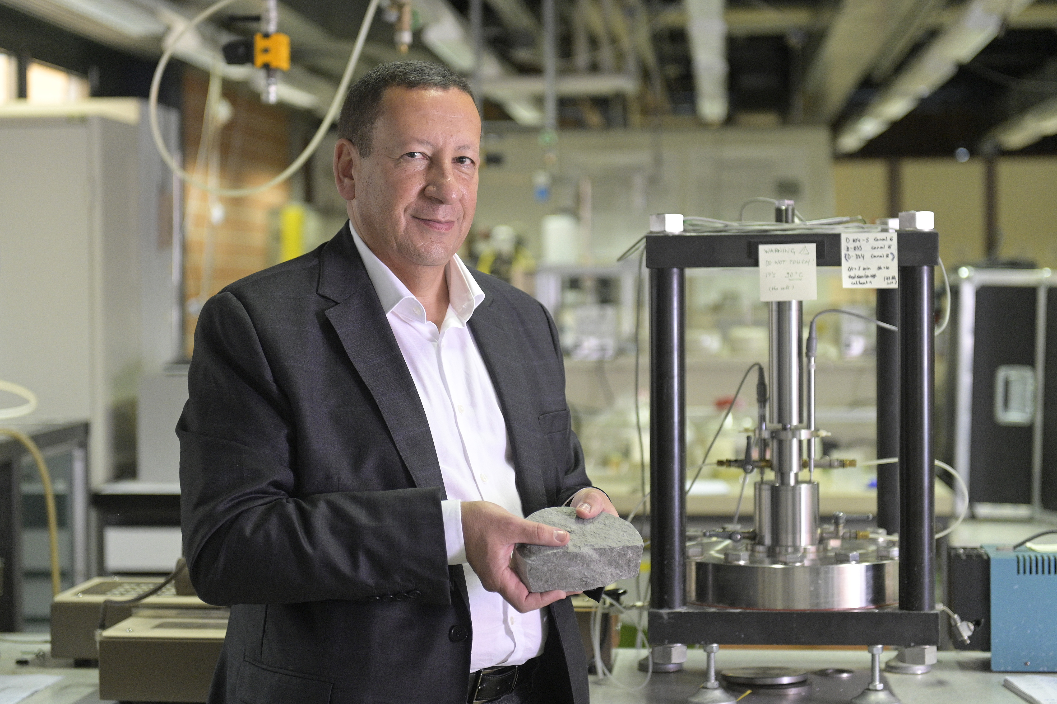 Prof. Lyesse Laloui - Research